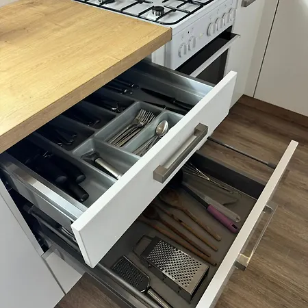 Bulharska Trojizbovy Appartement