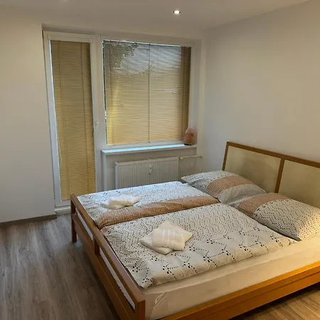 Apartamento Bulharská Trojizbový